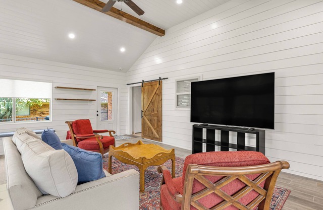 Aggie Game Day Retreat - Sleeps 12, Less Than 2 Miles to Kyle Field