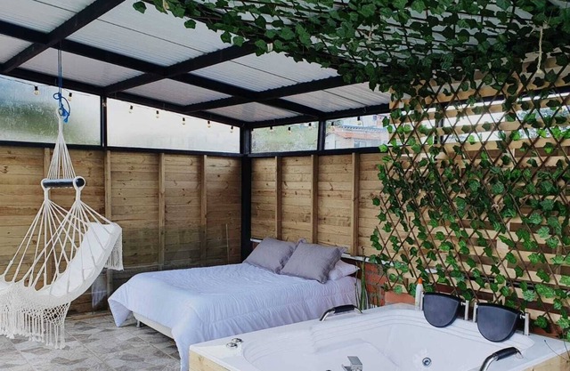 Vista En El Con Jacuzzi E Internet 