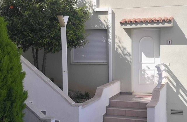 AH RENTALS Montemar 3 apartment