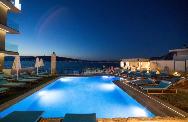 Aianteion Bay Luxury Hotel & Suites