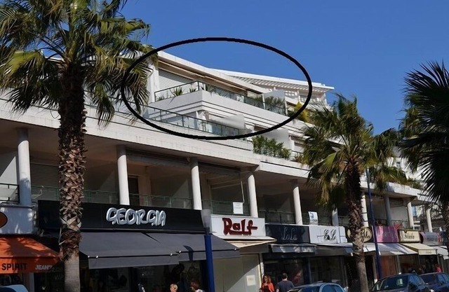 Air-conditioned apartment with terrace, beach at 50m, 1 bedroom, 5/7 people