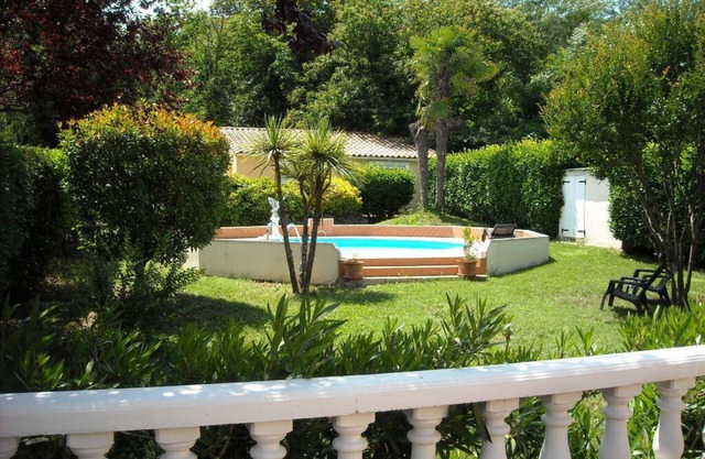 Air-conditioned self-catering cottage in the Cévennes with private pool