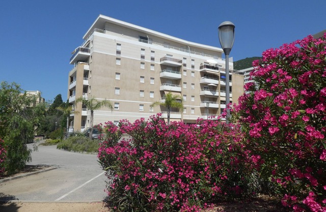 Ajaccio Sanguinaires T2 near Trottel and sea, beautiful residence