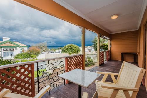 Albany Historic Cottage by the BnB Collection