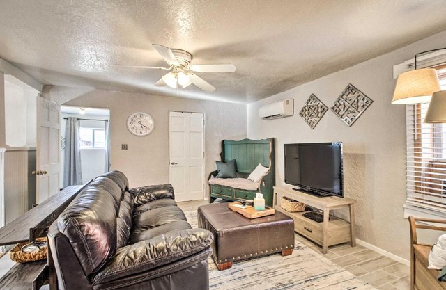 Albuquerque Apt - 2 Mi to Dtwn and Old Town!