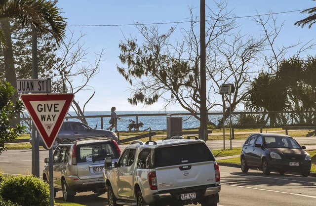 Alex Headland Ground Floor Unit with Ocean Views