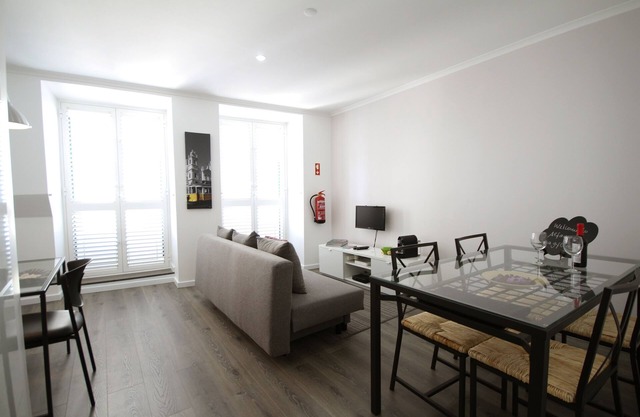 Alfama Right Point, Trendy House