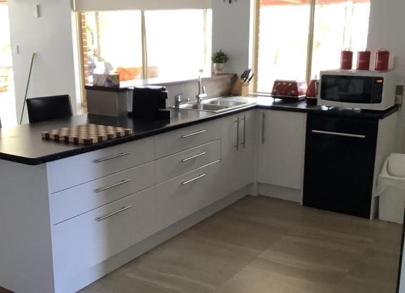 Alimac's Beach Stay Leeman