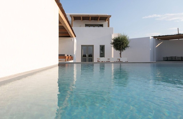 Alio Suites with private swimming pool (2suites)
