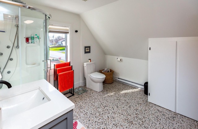 All Season Oceanfront Getaway