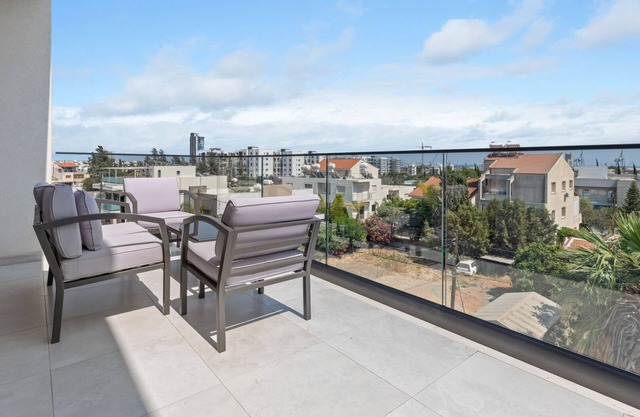 Amalia Court III - Two Bedroom Apartment, Sleeps 4