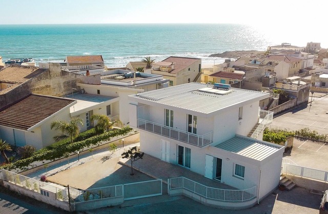 Amazing apartment in Cava D'Aliga