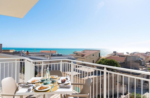 Amazing apartment in Cava D'aliga