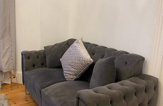 Amazing central Location, Stylish 1bed house flexi