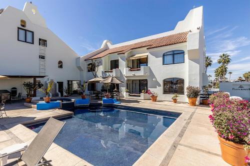 Amazing Condo Overlooking Cabo Marina Pool Access