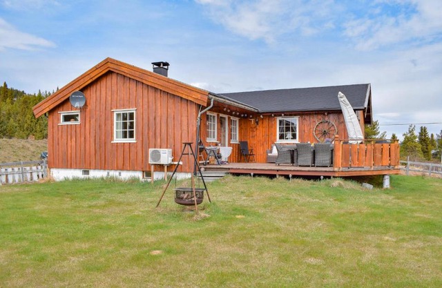 Amazing Home In Tisleidalen With Sauna