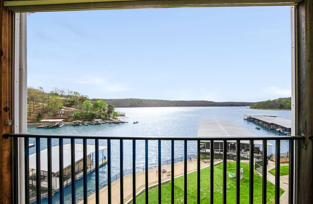 Amazing Lake Views Within State Park - Gated Pool