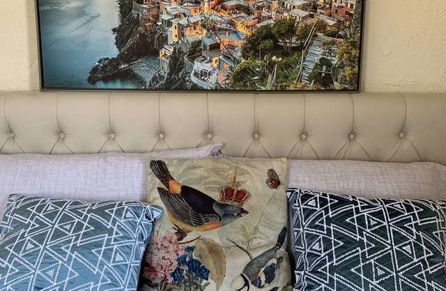 Amazing Native Ventura Beach Home 4 adults 3 kids