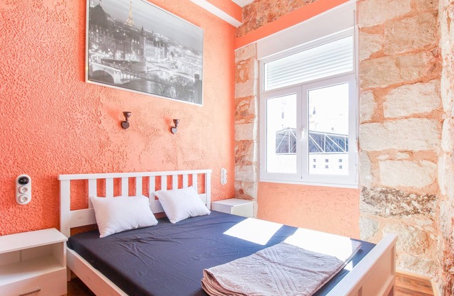 Amazing new Rustic in Center of Athens PAX 6