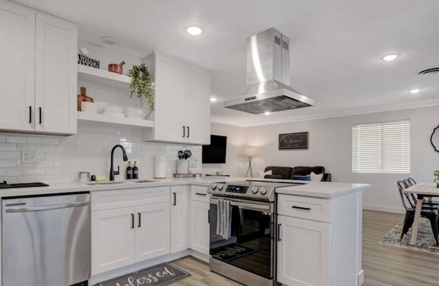 Amazing pool home in Las Vegas