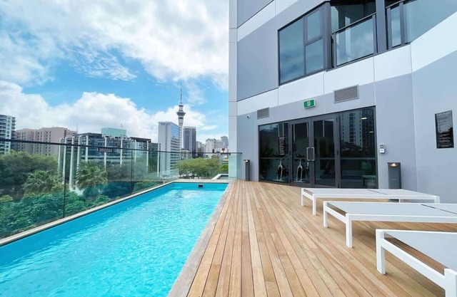 Amazing SkyTower & Park View vs Aircon, Pool & Gym