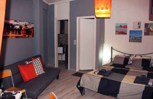 Amazing Studio Next To Center only 9 minutes walk