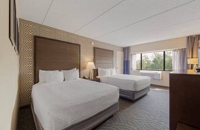 Amenity Rich Double Queen Suite