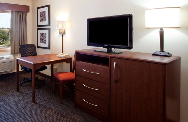 AmericInn by Wyndham Ham Lake