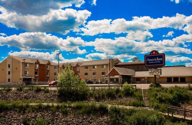 AmericInn by Wyndham Iron River