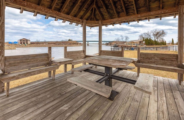 AmericInn by Wyndham Oscoda Near AuSable River