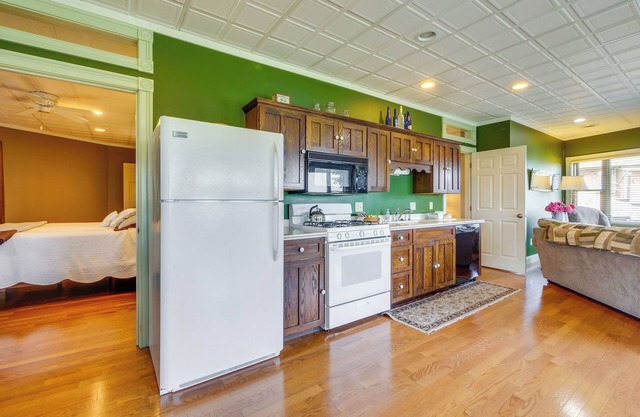 Amish Country Getaway w/Pastoral Views!