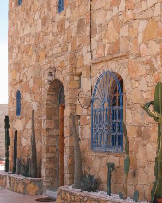 Amoha Surf & Yoga - Boutique Mountain Location