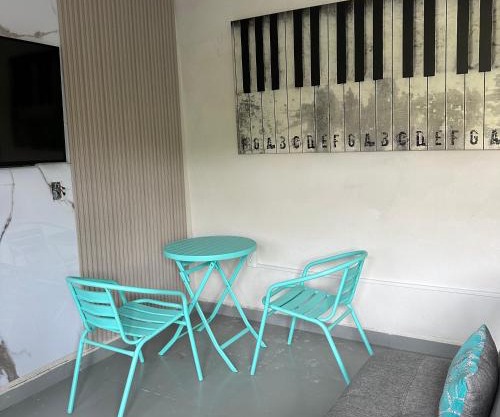 Amplia habitación privada a minutos de Fundidora