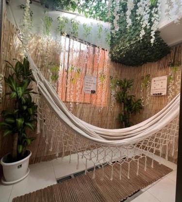 Amplia y cómoda 4 hab 6 camas doble parqueo