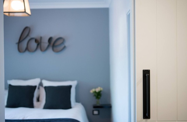 An enchanting cottage superbly designed to meet every guests wishes