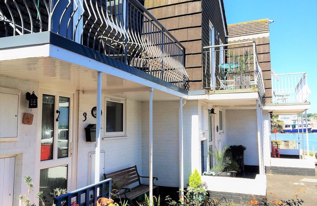 Anchor Cottage - a house that sleeps 4 guests in 2 bedrooms