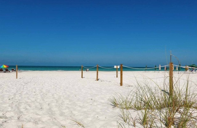 Anchorage Resort 5th Floor 2 bedroom condo with Beach Access 0888