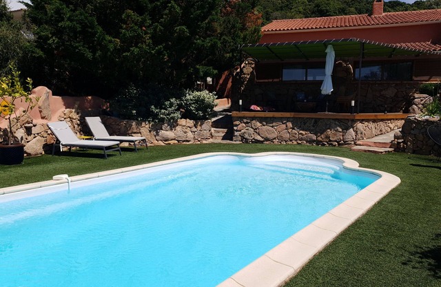 And its private swimming pool in a haven of peace