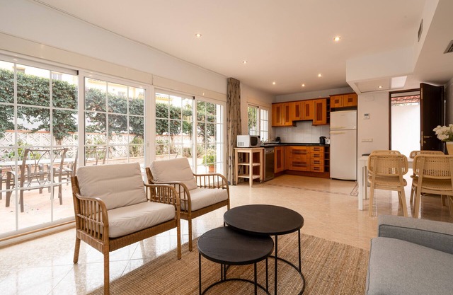Andasol A1 - Charming beachside house in Costabella