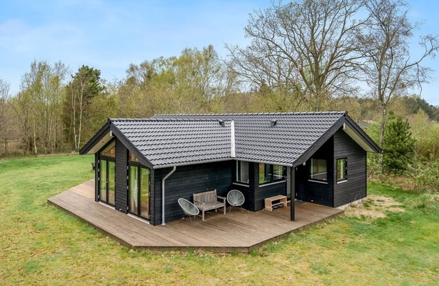 "Angelie" - from the sea by Interhome