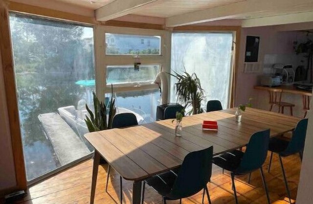 Angelina, Houseboatn