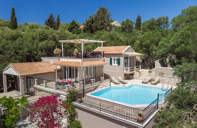 Angouletta Villa - Three Bedroom Villa, Sleeps 6