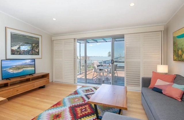 Angourie Blue 3 - Lifestyle Yamba