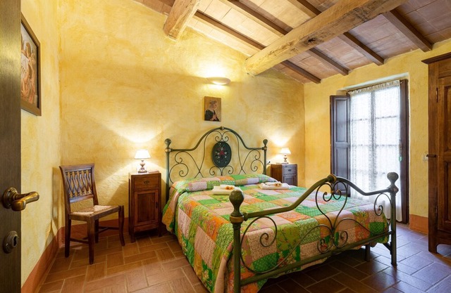 Anna, Fattoria la Pieve, Roccalbegna, Grosseto and Maremma