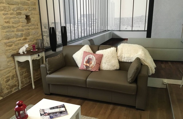 Annex charming studio in an alley to the beach