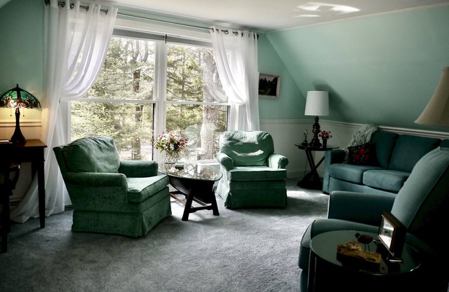 Anny's Treetop on the Quietside Mt Desert Island,& Acadia National Park