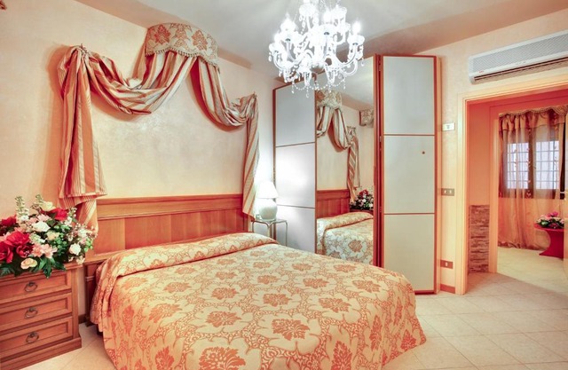 Antico Fiore Apartments