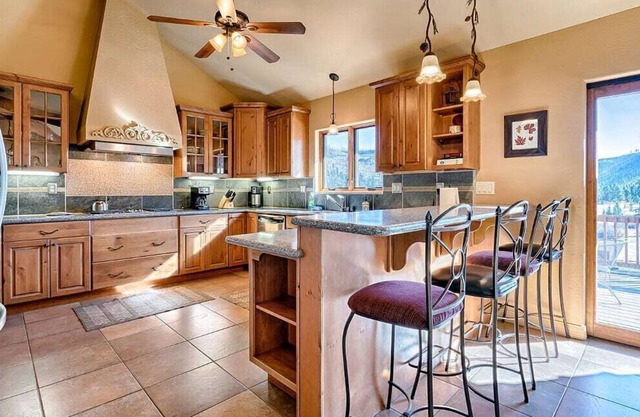 Antler Ridge Ridge House