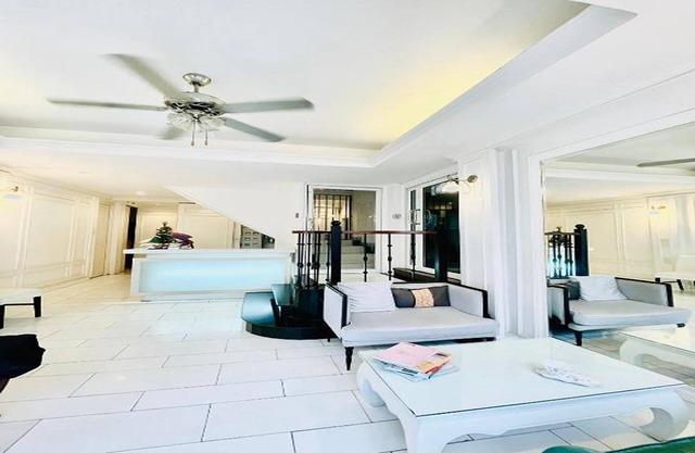 Aora Boutique Hotel Sutthisan