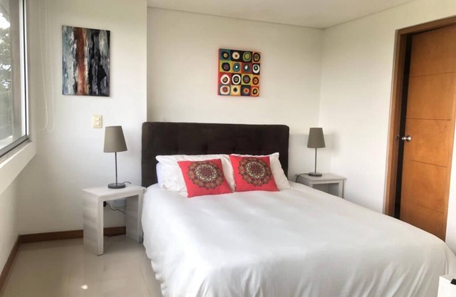 Apart Suite with excellent location in Llanogrande, Rionegro